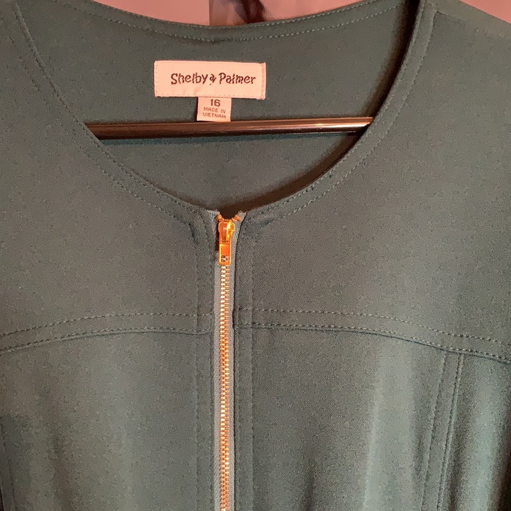 Never worn. - Picture 4 of 6